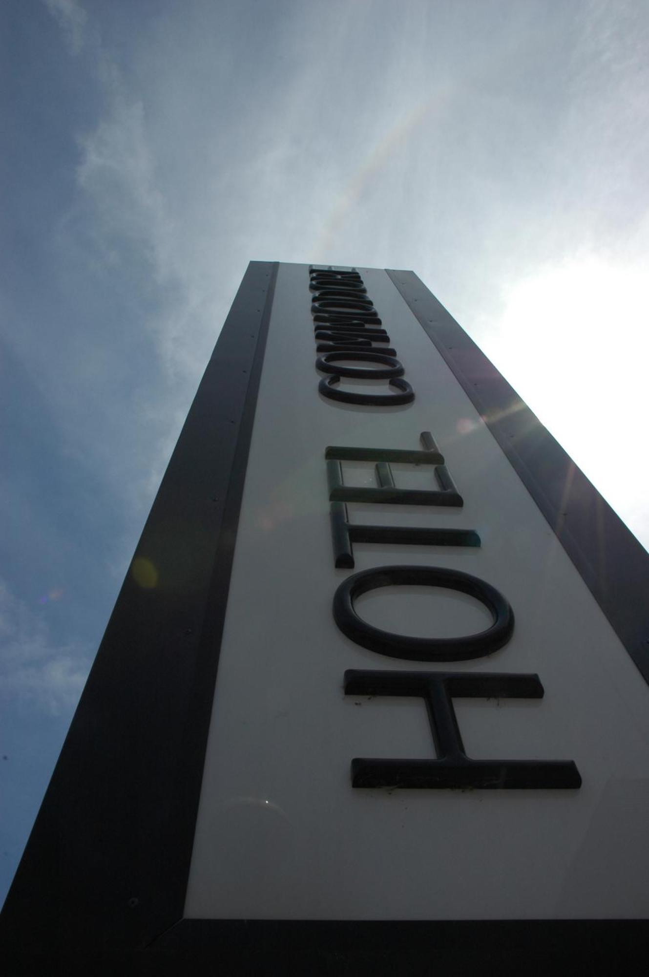 Hotel Commodore แชร์เวีย ภายนอก รูปภาพ