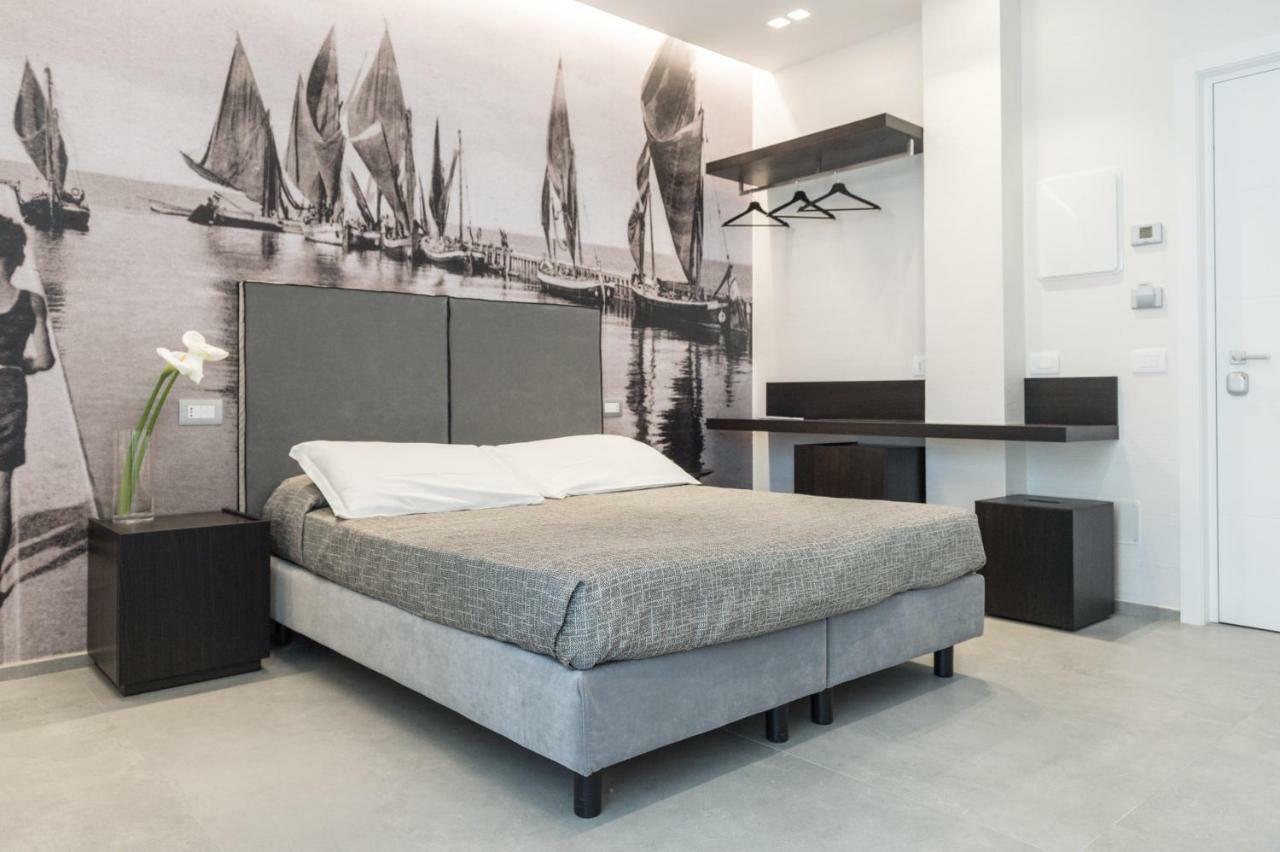 Hotel Commodore แชร์เวีย ภายนอก รูปภาพ
