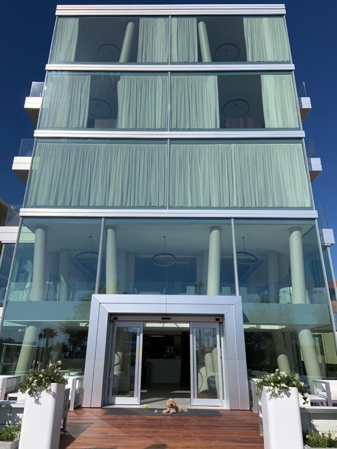 Hotel Commodore แชร์เวีย ภายนอก รูปภาพ